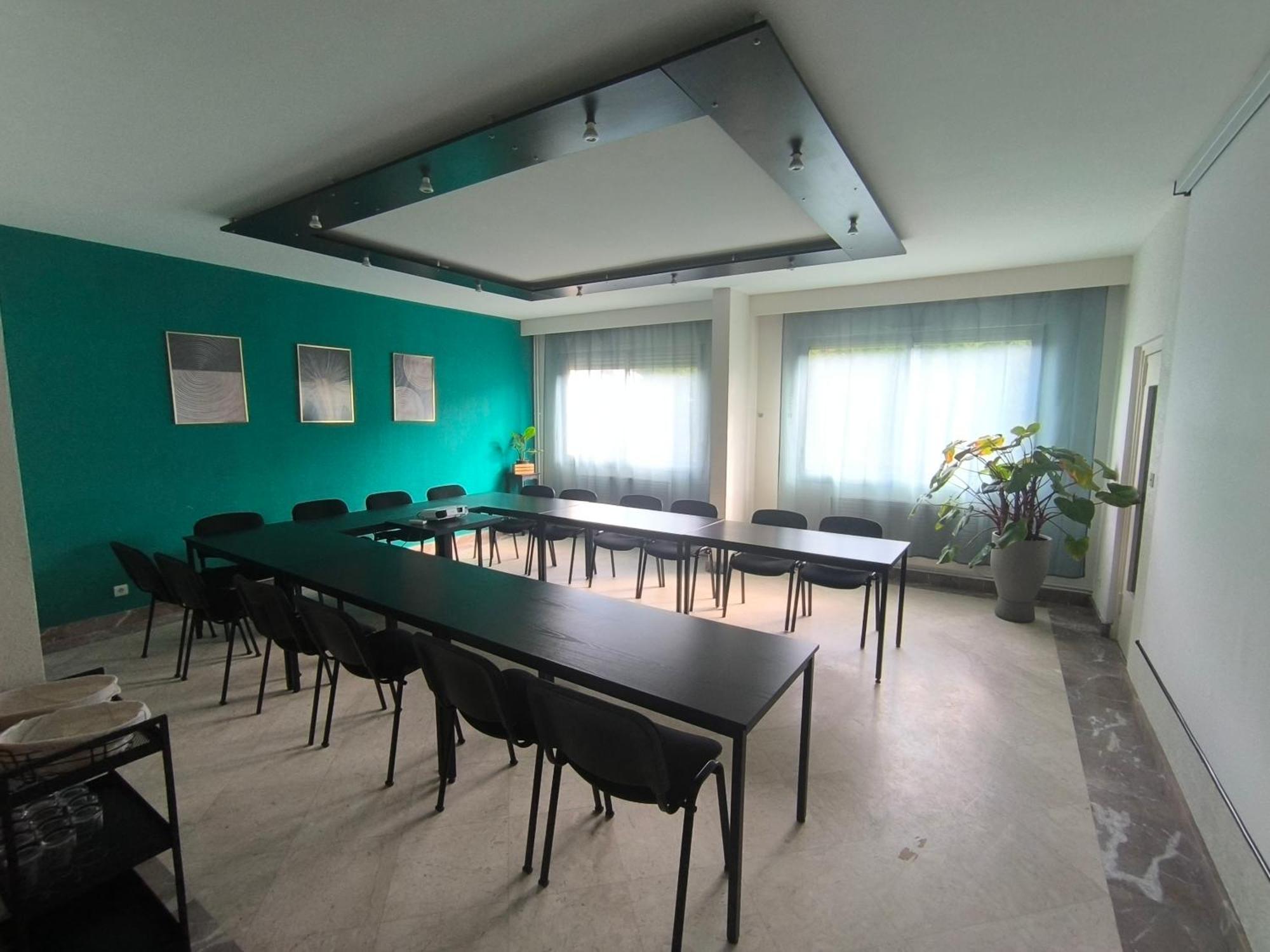 Adonis Lyon Est Hotel Artys Saint-Priest-en-Jarez Екстер'єр фото