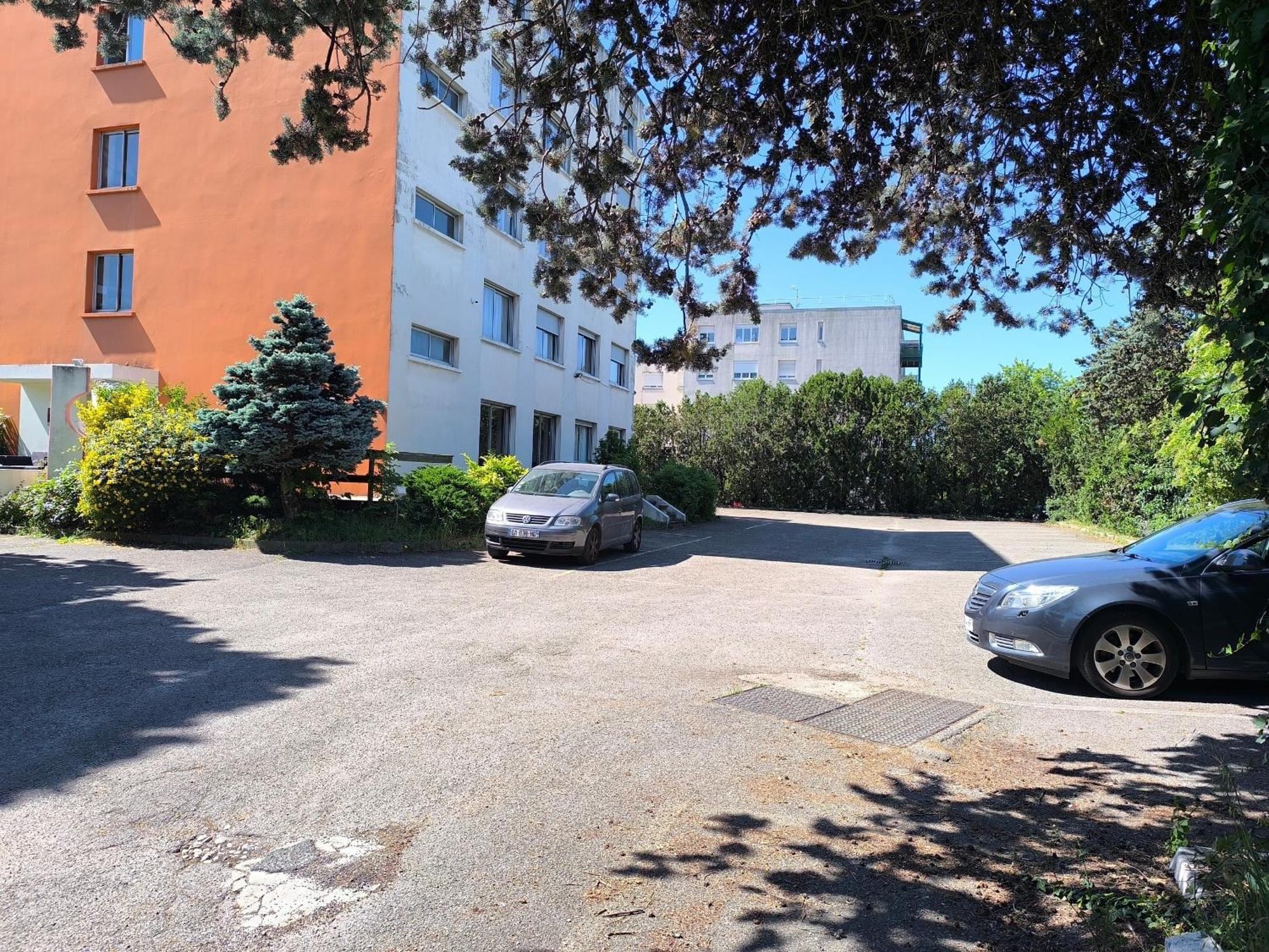 Adonis Lyon Est Hotel Artys Saint-Priest-en-Jarez Екстер'єр фото